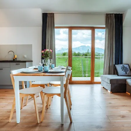 Widok Tatr * 자코파네