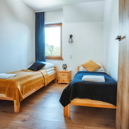 Widok Tatr 자코파네